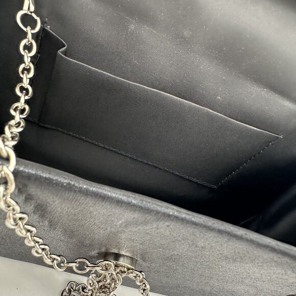 Vintage-Inspired Black Sparkly Clutch With Chain Strap & Magnetic Closure - Picture 4 of 5